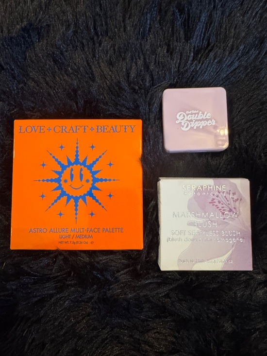 Astro Allure Other - Make up bundle